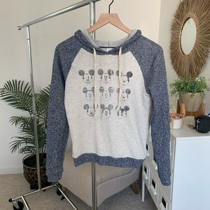 🪴$5/25🪴 Disney Mickey Mouse Hooded Sweatshirt Hoodie Blue Cream Small